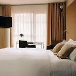 Hotel Josef 4*